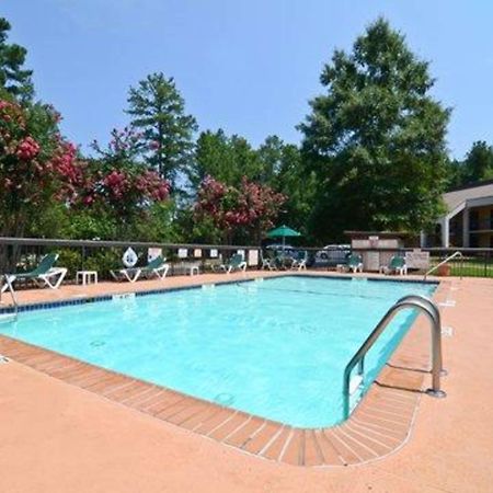 Hampton Inn Chapel Hill Kültér fotó