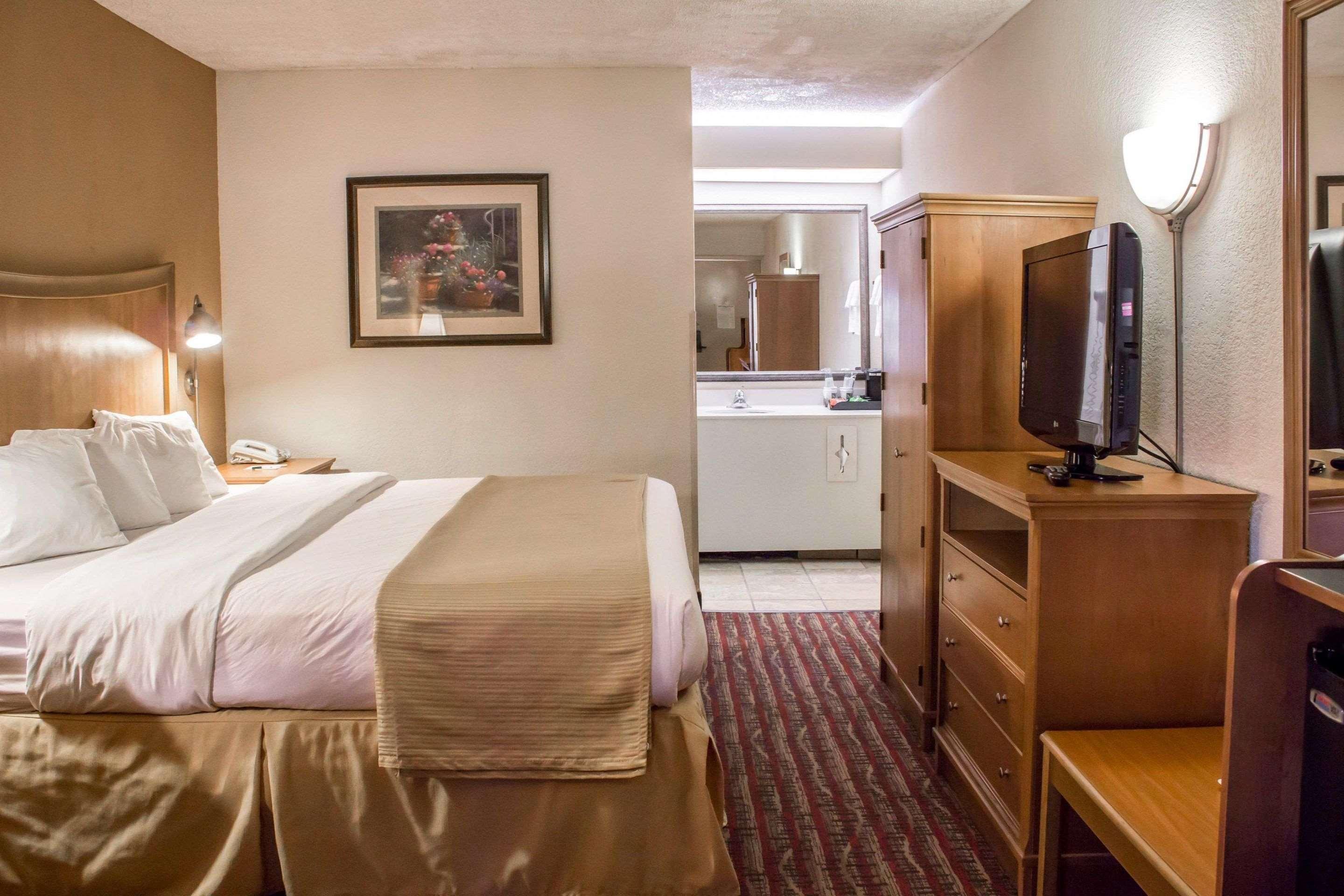 Hampton Inn Chapel Hill Kültér fotó