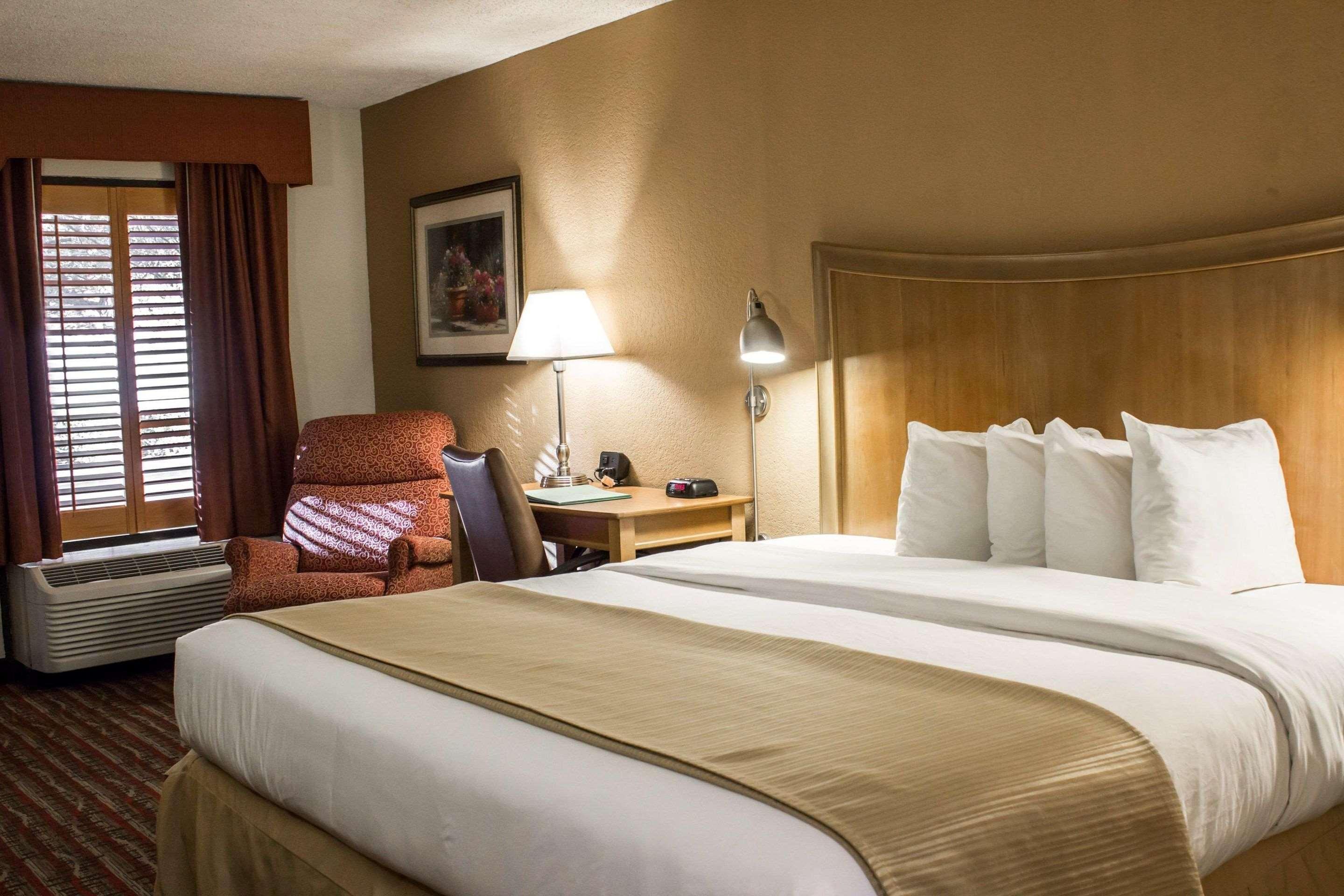 Hampton Inn Chapel Hill Kültér fotó