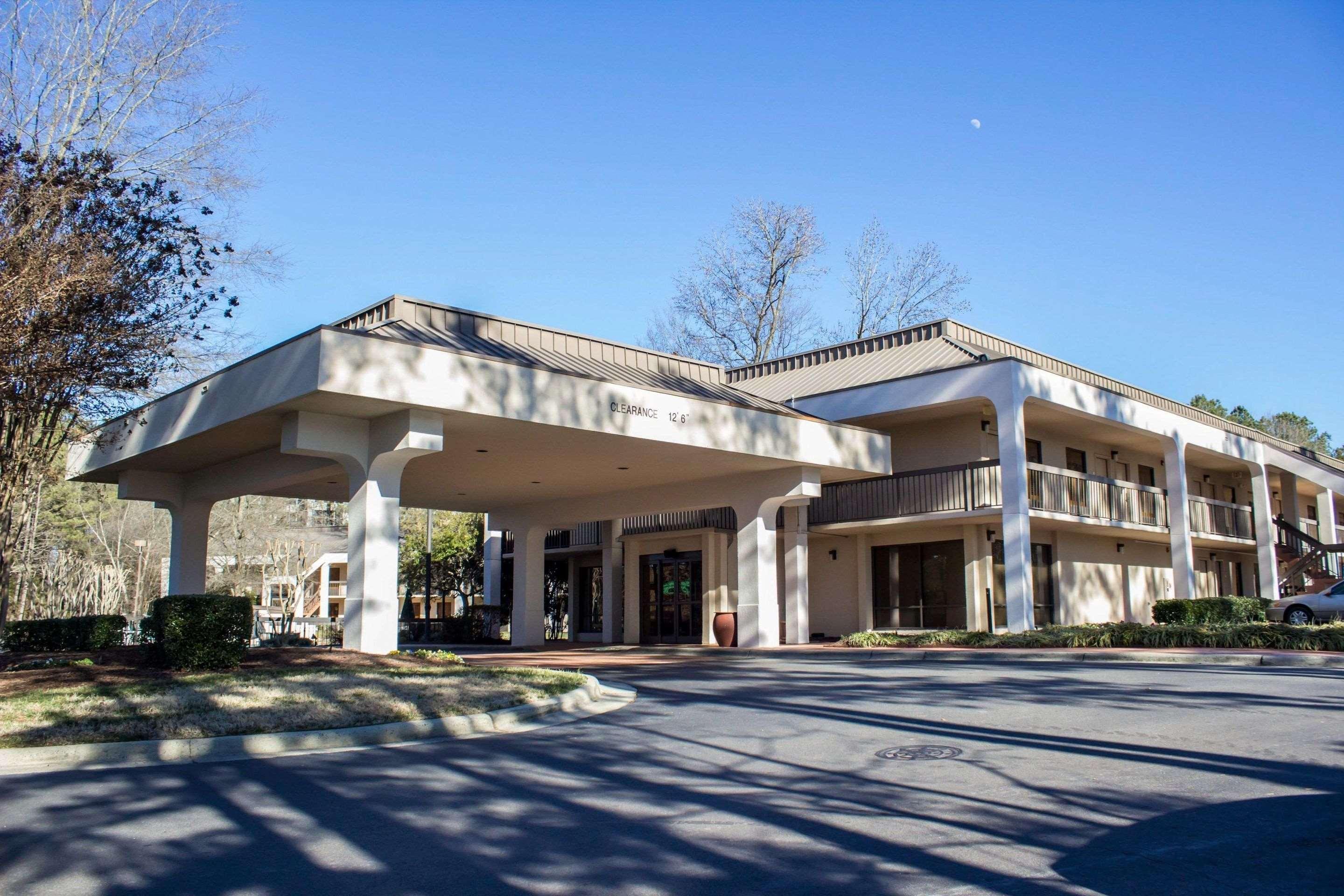 Hampton Inn Chapel Hill Kültér fotó