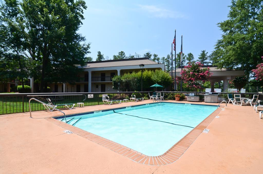 Hampton Inn Chapel Hill Kültér fotó