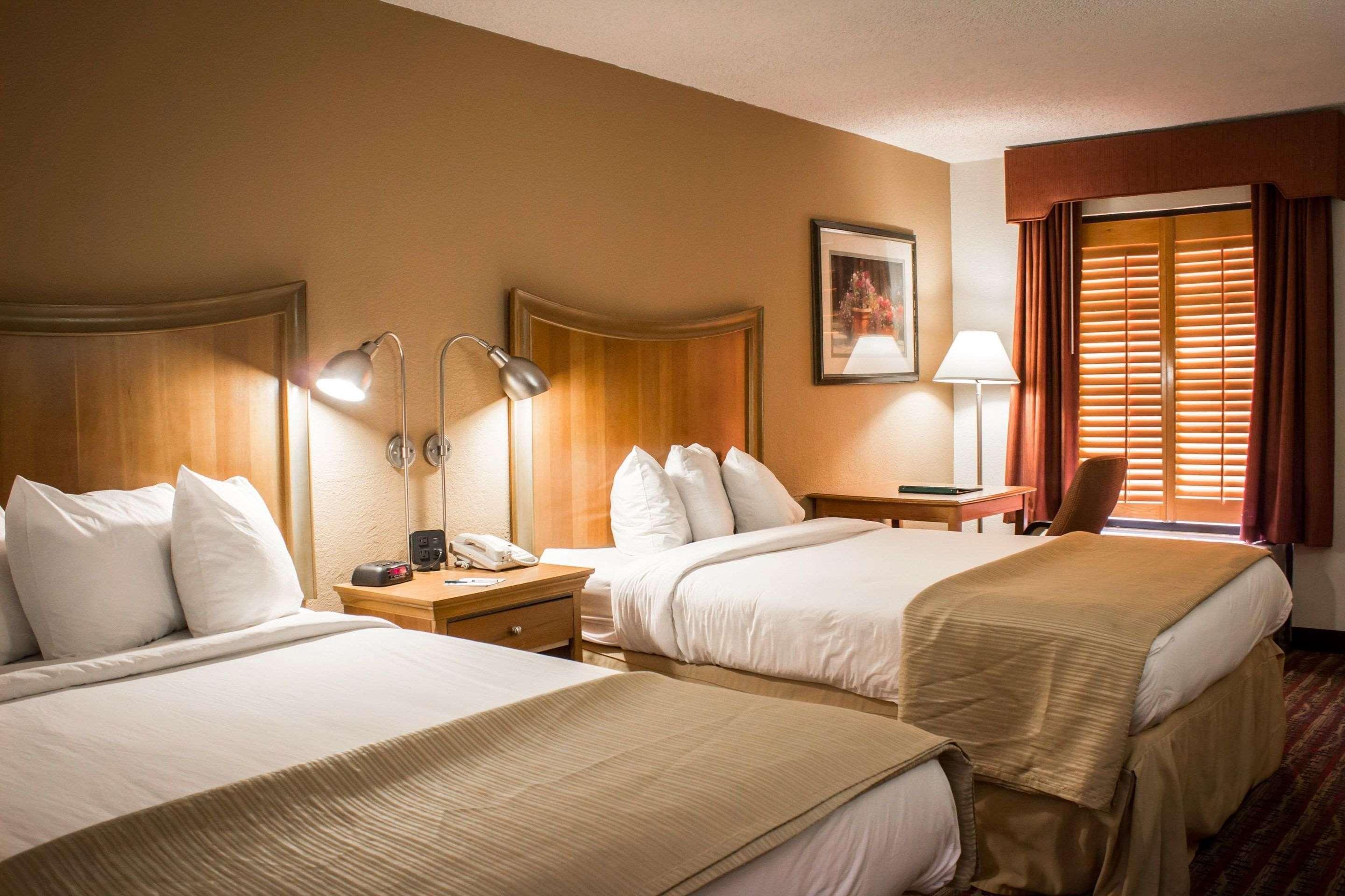 Hampton Inn Chapel Hill Kültér fotó