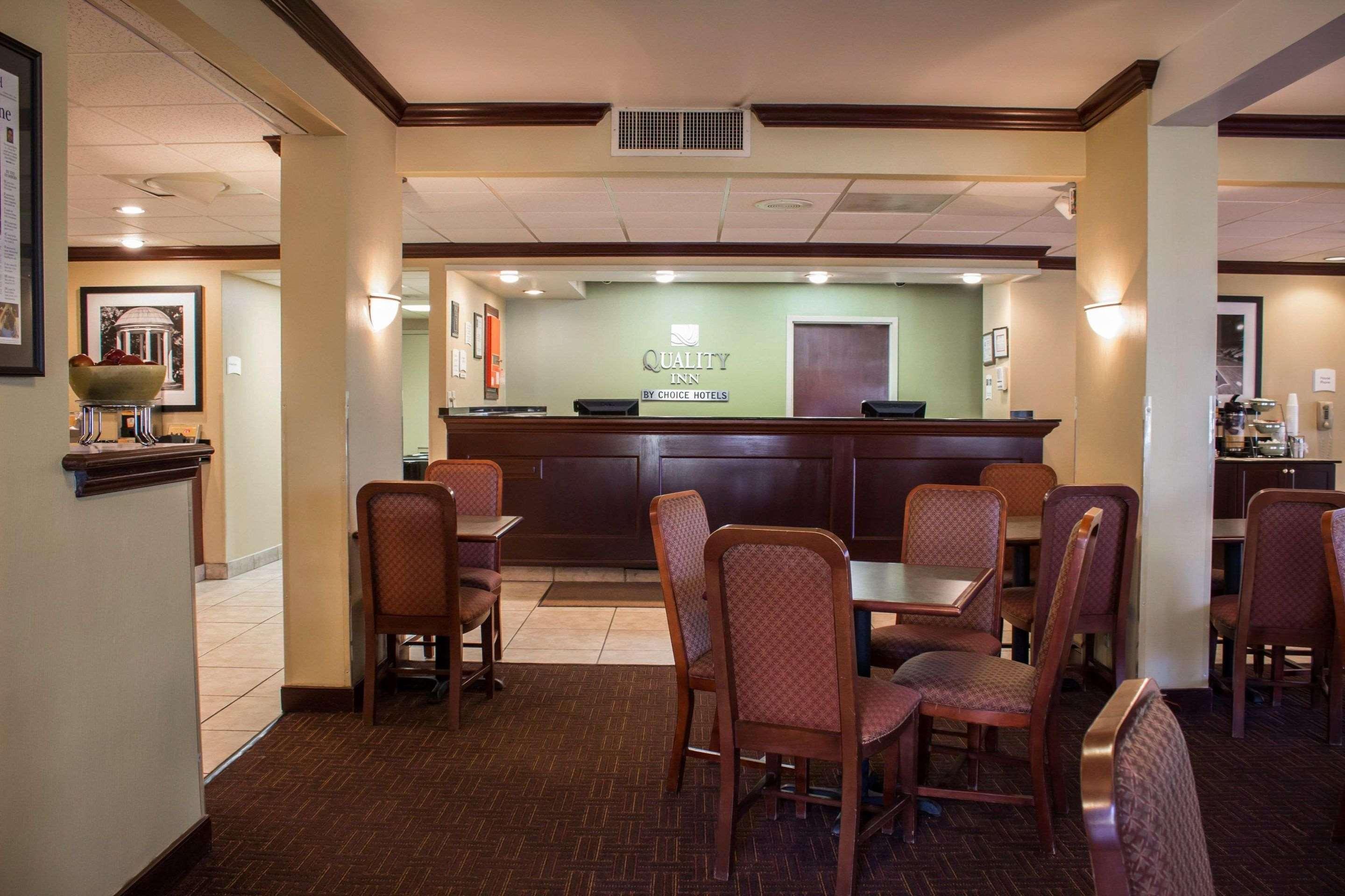 Hampton Inn Chapel Hill Kültér fotó