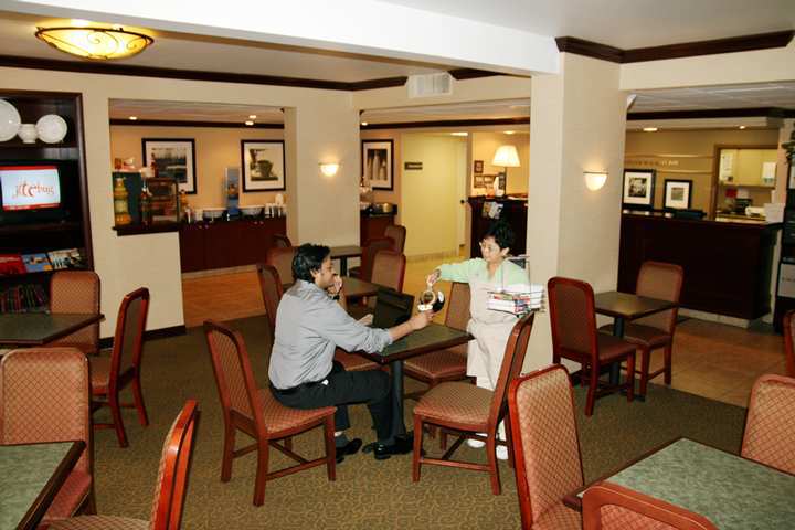 Hampton Inn Chapel Hill Étterem fotó